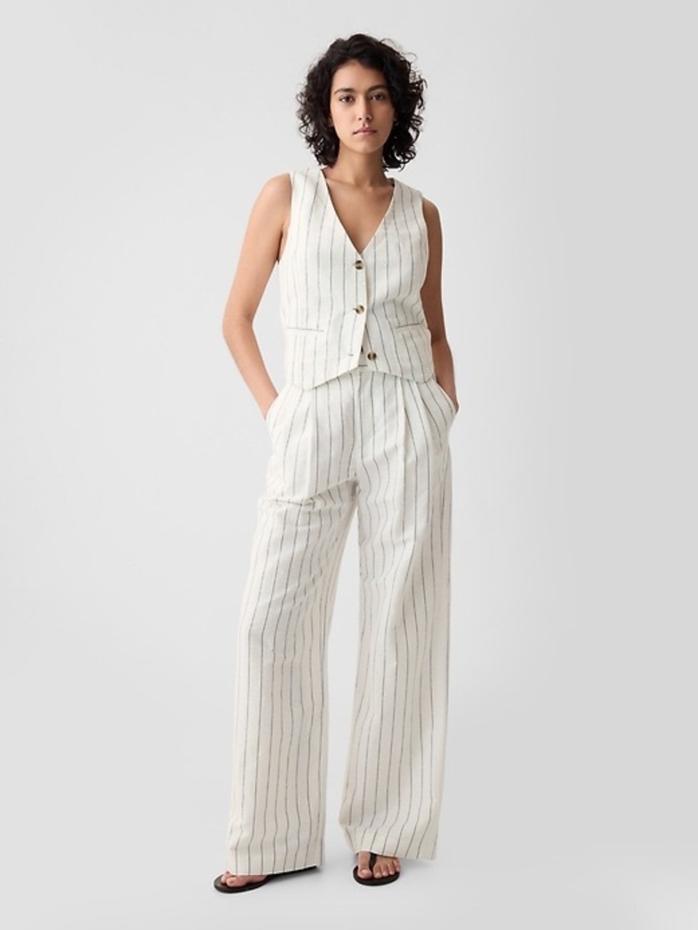 Gap linen-blend co-ord set pinstripe vest and matching wide-leg trousers - Picture 2 of 14